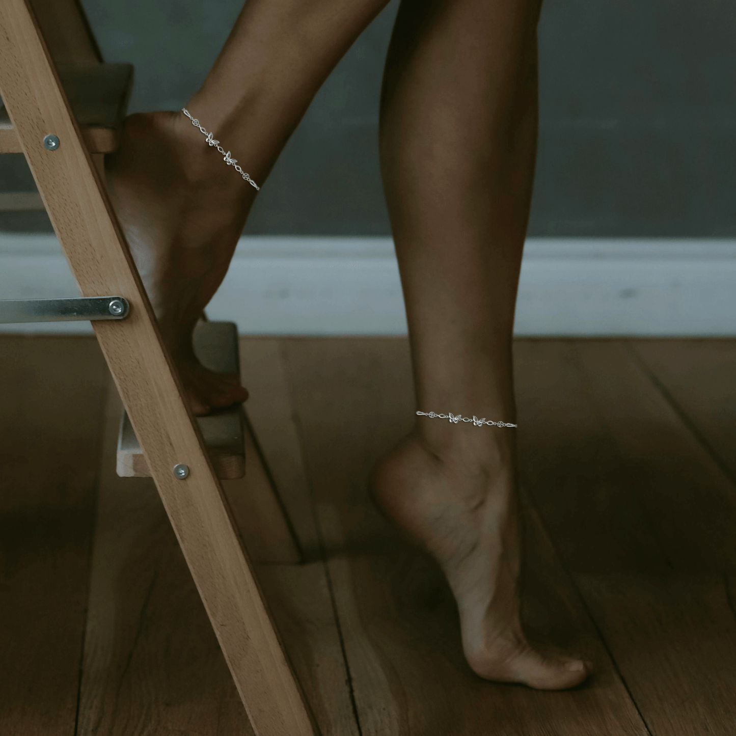 Joyful Flutter | Anklet Rey & Co.