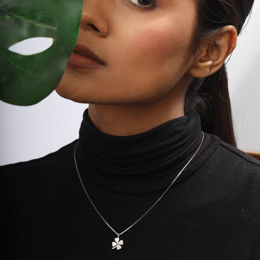 Esencia Flora | 925 Silver Pendant with Chain