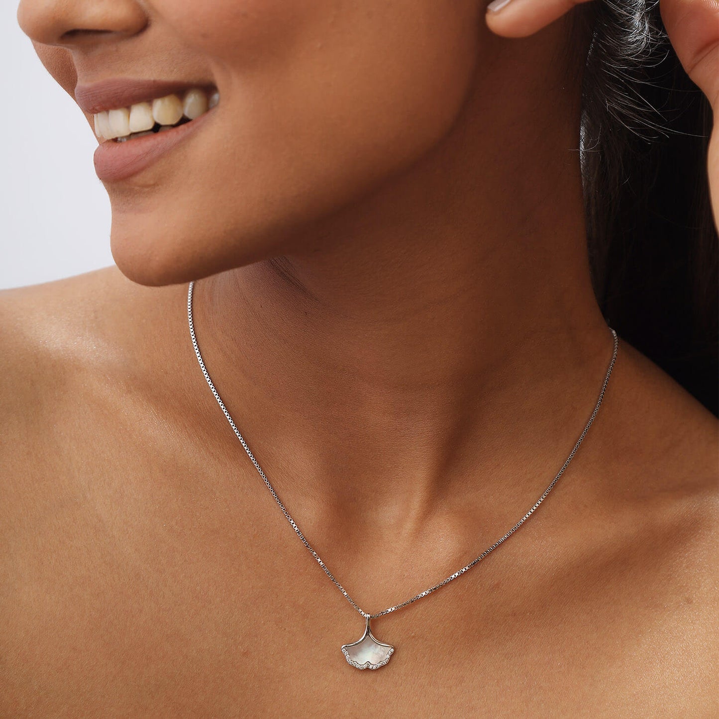 Coastal Chic | 925 Silver Pendant with Chain