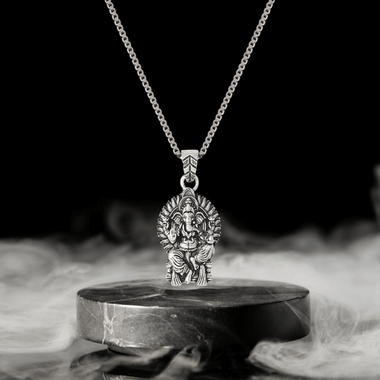 Vighnaharta Ganapati | 925 Silver Pendant